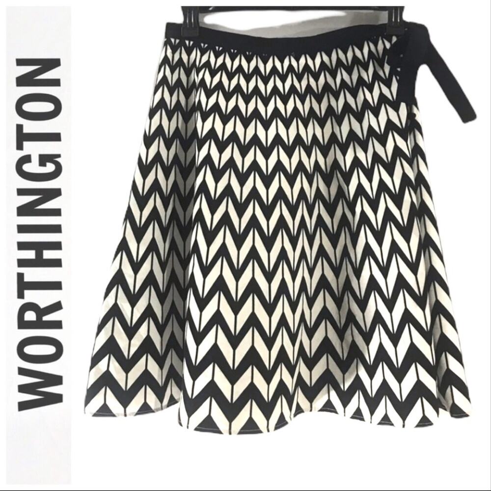 WORTHINGTON Black Wh print Circle Skirt with Grosgrain ribbon at waist 6